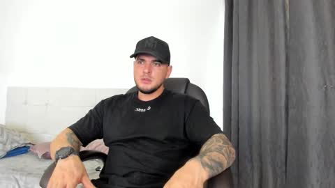 Snapshot of teylor_creed chatting on December 2025 07:52:02 PM teylor creed online show from December 2025 07:52:02 PM