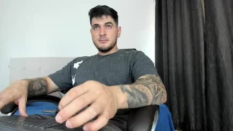 Snapshot of teylor_creed chatting on December 2025 06:57:02 PM teylor creed online show from December 2025 06:57:02 PM