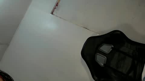 Luna online show from March 2025 10:07:02 PM