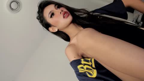 Snapshot of tgirl_luna69 chatting on July 2026 04:07:02 AM Luna online show from July 2026 04:07:02 AM