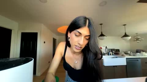 Snapshot of tgirltoesx chatting on May 2026 11:21:01 PM babygirlmami online show from May 2026 11:21:01 PM