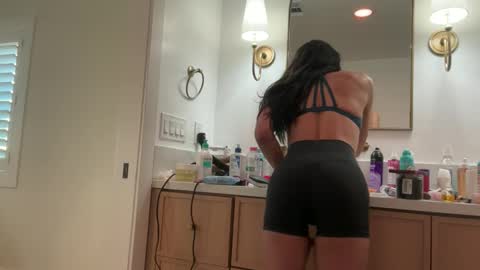 Snapshot of tgirltoesx chatting on May 2026 09:56:02 PM babygirlmami online show from May 2026 09:56:02 PM