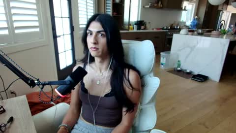 Snapshot of tgirltoesx chatting on June 2026 07:20:01 PM babygirlmami online show from June 2026 07:20:01 PM