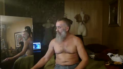 Snapshot of tha_commander69 chatting on December 2024 09:19:01 PM tha Commander69 online show from December 2024 09:19:01 PM