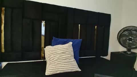 T H A I S  online show from November 2025 05:58:02 PM