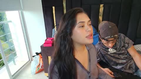 T H A I S  online show from April 2026 10:07:02 PM