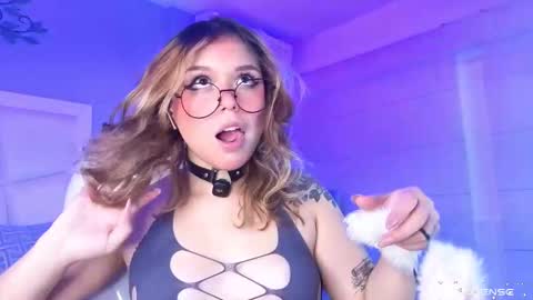 Thalia21 online show from October 2025 12:35:02 AM
