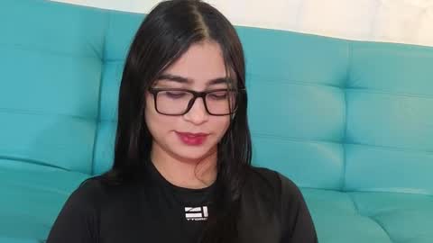 Snapshot of thalia_066 chatting on December 2024 12:32:02 AM thalia online show from December 2024 12:32:02 AM