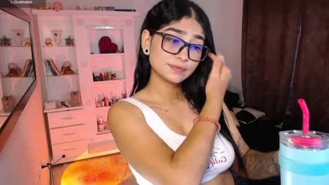 Snapshot of thalia_066 chatting on September 2025 07:36:02 PM thalia online show from September 2025 07:36:02 PM