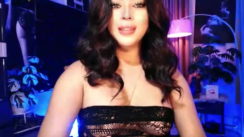 THALIA  online show from November 2025 09:19:02 PM