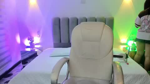 Thalia online show from February 2026 05:04:01 AM