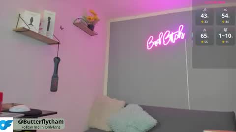 Snapshot of thamara_cooper_ chatting on July 2026 11:18:01 PM thamara_cooper_ online show from July 2026 11:18:01 PM