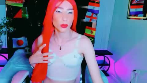 Snapshot of thamara_roberts chatting on June 2026 01:27:01 AM thamara_roberts online show from June 2026 01:27:01 AM