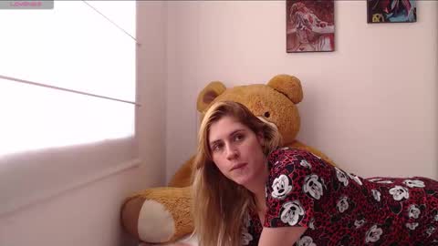 Snapshot of thamarajane1 chatting on February 2026 03:45:02 PM online show from February 2026 03:45:02 PM