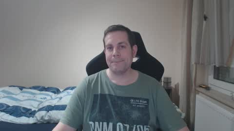 thatguyyeahhim online show from November 2025 12:30:01 AM