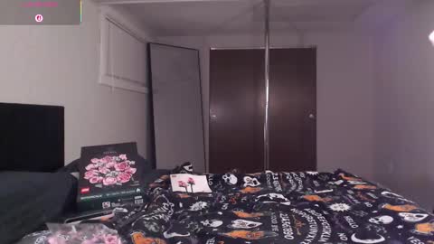 Thatwitch710 online show from February 2026 06:26:01 AM