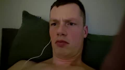 Dennis online show from November 2025 10:09:01 PM