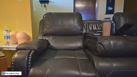 the_alpha_dog_xxx online show from December 2024 03:43:02 PM