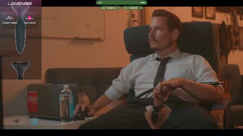 Snapshot of the_dilf chatting on June 2026 08:35:01 AM The DILF - online show from June 2026 08:35:01 AM