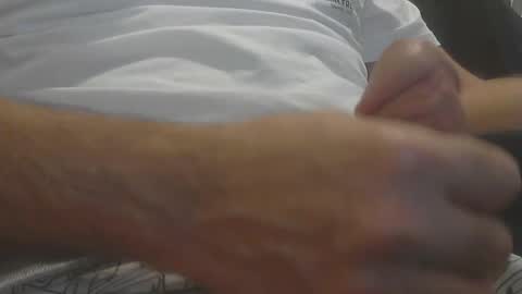 Snapshot of the_dude2000 chatting on November 2025 06:58:02 AM the_dude2000 online show from November 2025 06:58:02 AM