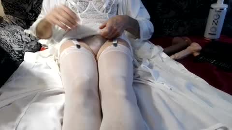 Snapshot of the_gentleman_xoxo chatting on December 2024 08:40:02 PM Reggie online show from December 2024 08:40:02 PM