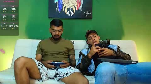 SCOTT  THEO  KAMERON  GENDERSON online show from October 2025 01:39:01 AM