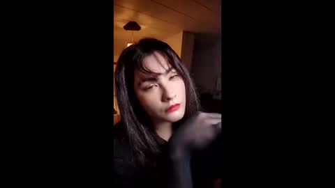 Snapshot of the_goth_queen69 chatting on May 2026 12:24:01 PM the_goth_queen69 online show from May 2026 12:24:01 PM