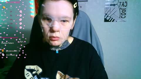 the_ice_owl online show from November 2025 09:06:02 AM