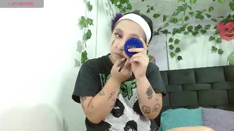 the_lesbian_game online show from May 2026 07:11:02 PM