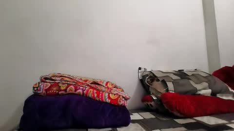 Suzan Sexy online show from September 2025 06:24:01 AM