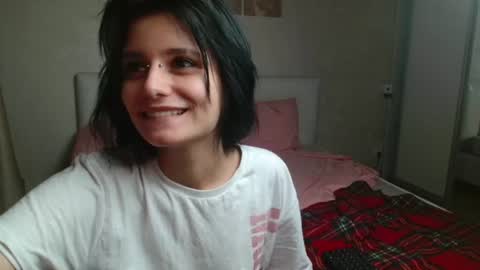 Snapshot of the_slutty_fox chatting on July 2026 08:57:02 PM the_slutty_fox online show from July 2026 08:57:02 PM