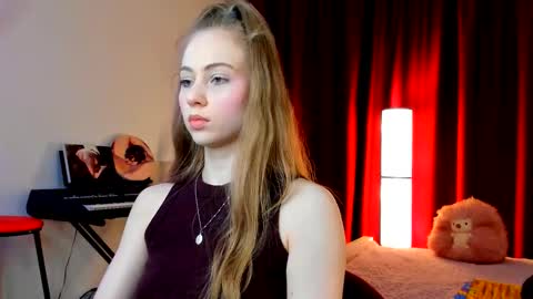 Ally    STREAMING ON TWITCH NOW Check my Twitter for updates online show from March 2026 05:05:01 PM