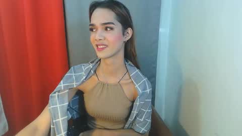 thea121698 online show from October 2025 02:09:01 AM