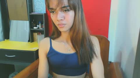 thea121698 online show from October 2025 01:43:02 PM