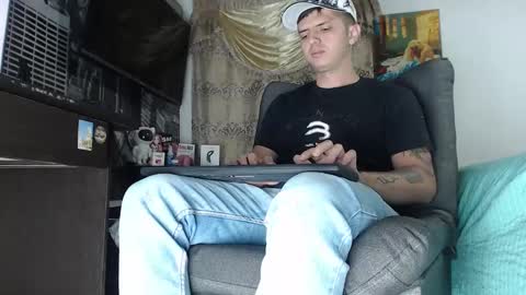 Miguel Angel online show from January 2025 03:22:01 AM