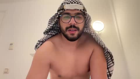 thearabboy98 online show from January 2025 01:36:02 AM