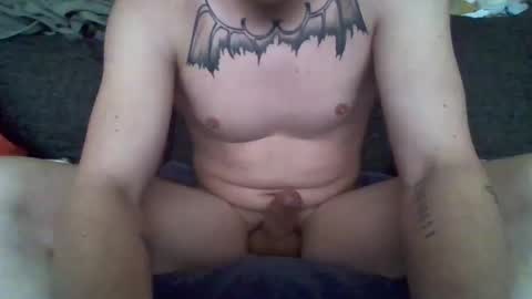 Snapshot of thebird9898 chatting on March 2026 06:35:02 PM thebird9898 online show from March 2026 06:35:02 PM