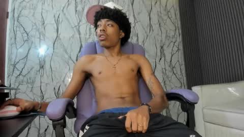 Snapshot of theblackflavor chatting on April 2026 01:43:02 PM Flavor online show from April 2026 01:43:02 PM