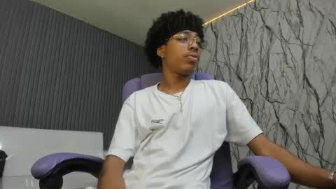 Snapshot of theblackflavor chatting on May 2026 02:06:02 AM Flavor online show from May 2026 02:06:02 AM