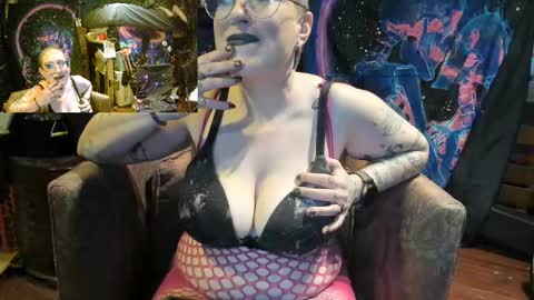 thecurvysiren online show from December 2024 01:06:01 AM