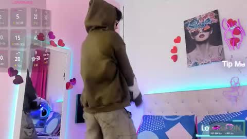 ethan online show from October 2025 05:35:02 PM