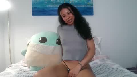 Snapshot of thedreamteam23 chatting on February 2025 05:02:01 AM Pizzababe22 online show from February 2025 05:02:01 AM