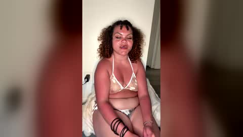 thegialana online show from March 2026 02:27:02 AM