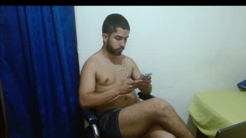 Snapshot of thehousedog chatting on June 2026 01:36:01 PM thehousedog online show from June 2026 01:36:01 PM