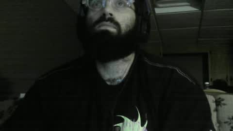 Snapshot of theironbulll chatting on June 2026 12:05:01 AM Iron online show from June 2026 12:05:01 AM