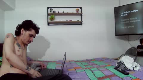 Snapshot of theking11220 chatting on September 2025 10:37:02 PM theking11220 online show from September 2025 10:37:02 PM