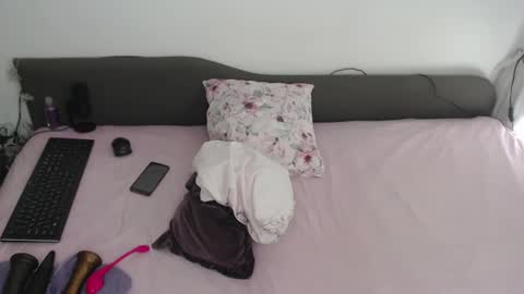 Alice   -   online show from January 2025 03:35:02 PM