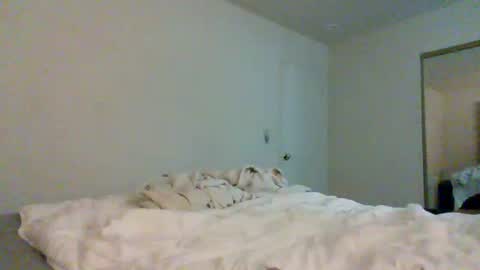 lovecreep online show from November 2025 03:49:01 AM