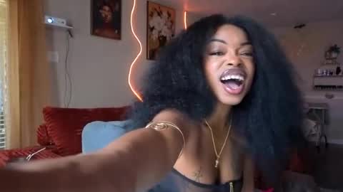 Snapshot of thelovelybrown chatting on July 2026 05:26:02 PM thelovelybrown online show from July 2026 05:26:02 PM