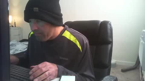 Snapshot of theman18951pa chatting on March 2025 02:12:01 PM theman18951pa online show from March 2025 02:12:01 PM